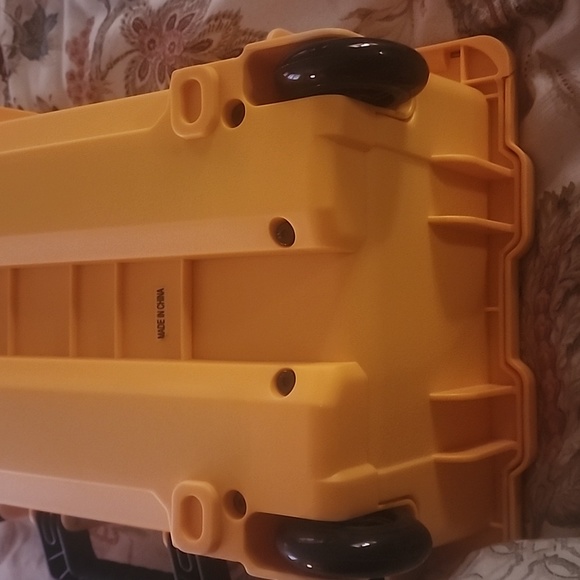 Invicta Storage Unit - Picture 4 of 4